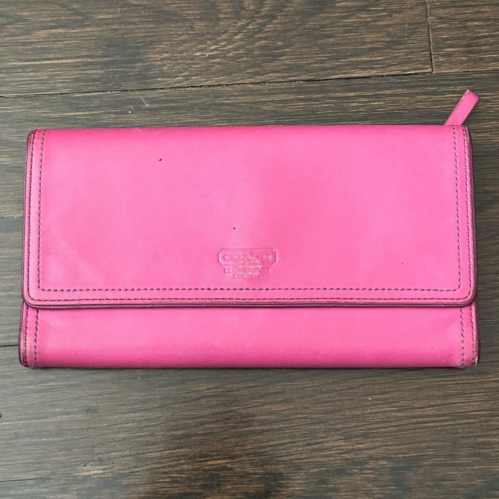 Vintage Coach pink leather wallet